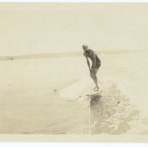 04.04 1923, George Lyon waterskiing
